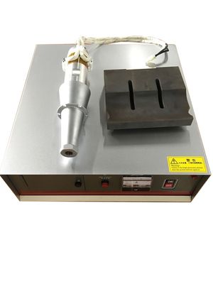 Kundengebundenes Ultraschallschweißens-Horn Titan oder Stahl 15Khz Sonotrode und Generator